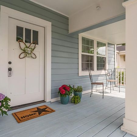 The Blue Diamond Retreat Villa Brenham Exterior photo